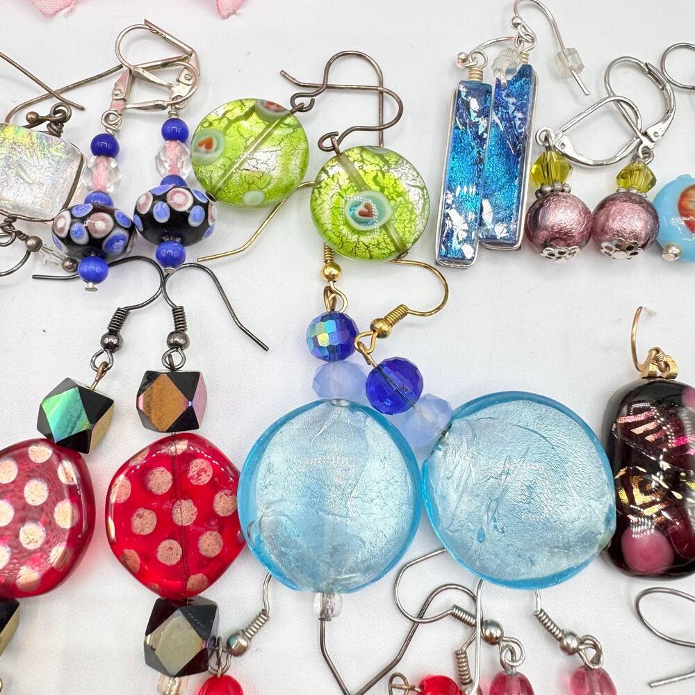 Large Mixed Art Glass Earring Lot Lampwork Dichroic Slag Fun Colorful 31 Pair - Picture 3 of 16